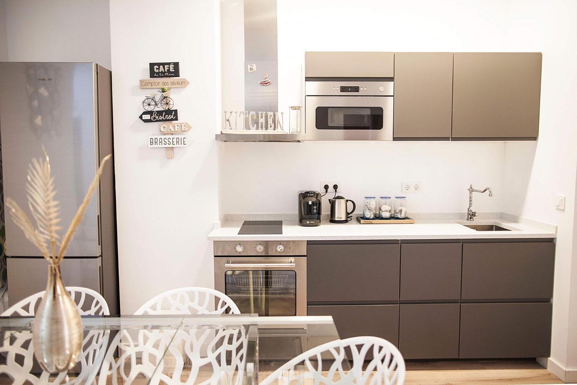 Jazmin 6 Apartment อาลิกันเต ภายนอก รูปภาพ